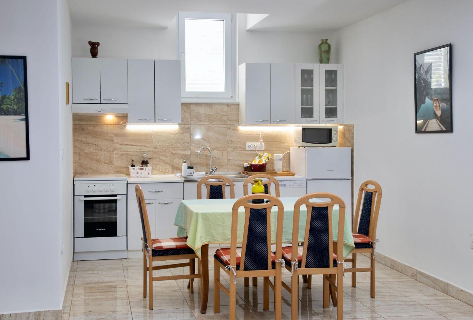 Goldfinch Estate Apartment Banjole Ngoại thất bức ảnh